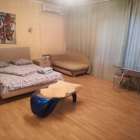 Apartment Triokhsviatytelskaya Street 3 كييف المظهر الخارجي الصورة