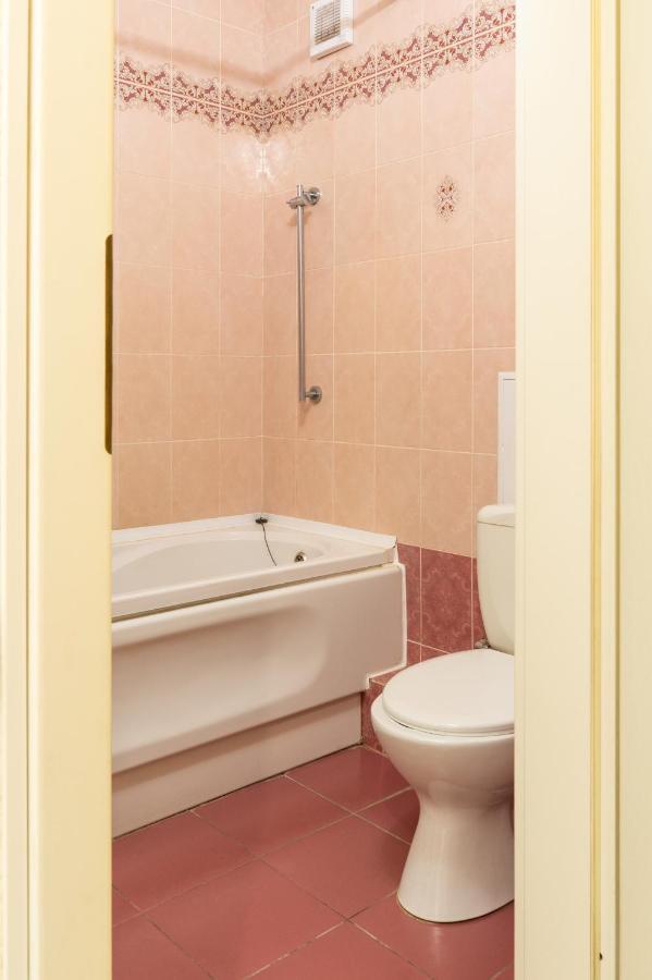 Apartment Triokhsviatytelskaya Street 3 كييف المظهر الخارجي الصورة