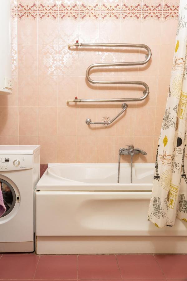 Apartment Triokhsviatytelskaya Street 3 كييف المظهر الخارجي الصورة