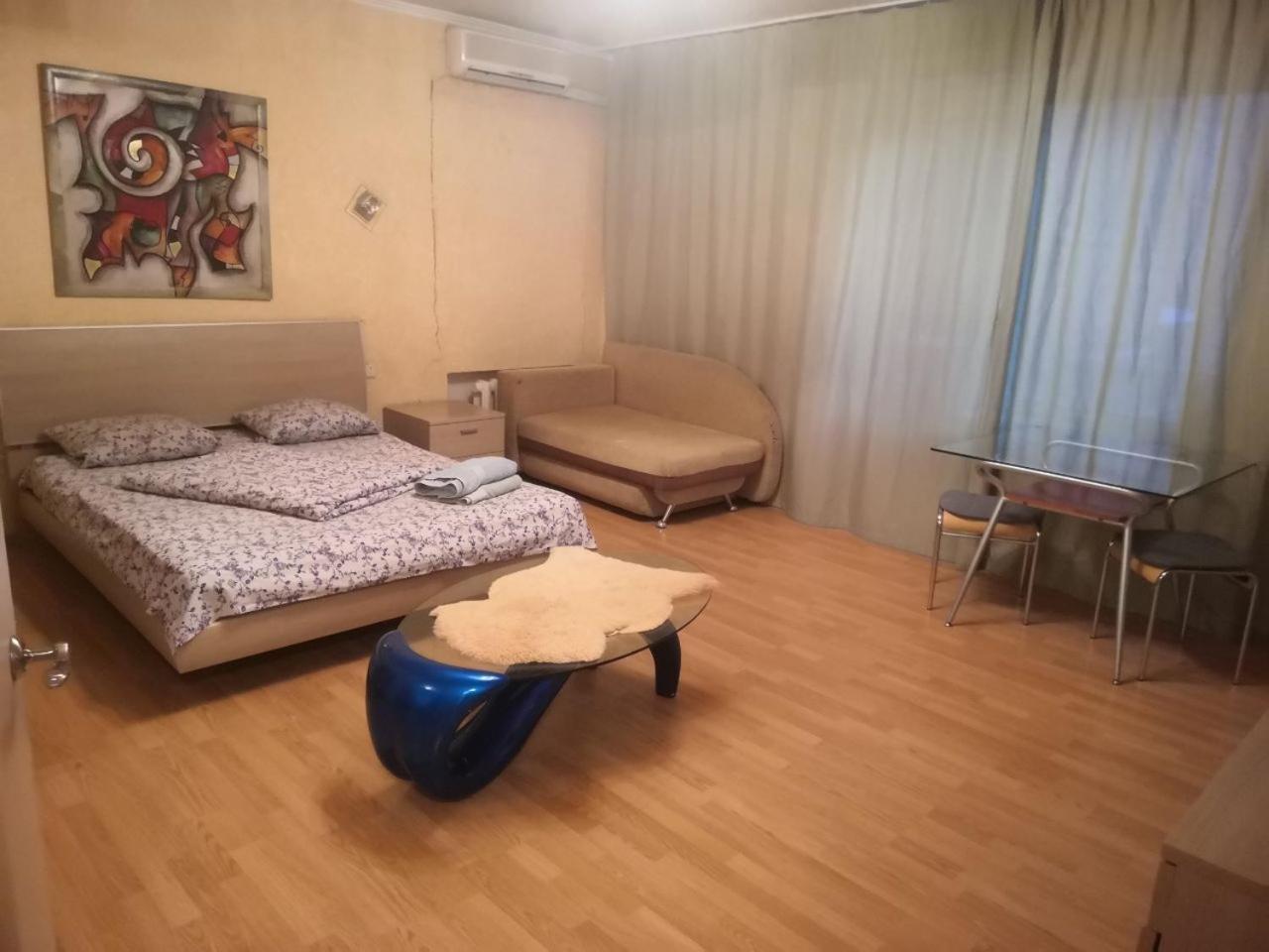 Apartment Triokhsviatytelskaya Street 3 كييف المظهر الخارجي الصورة