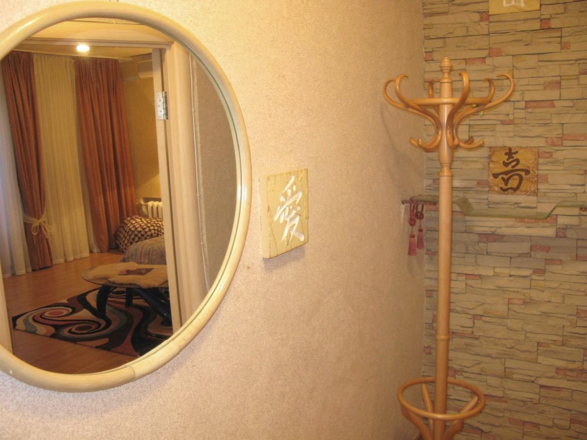 Apartment Triokhsviatytelskaya Street 3 كييف المظهر الخارجي الصورة