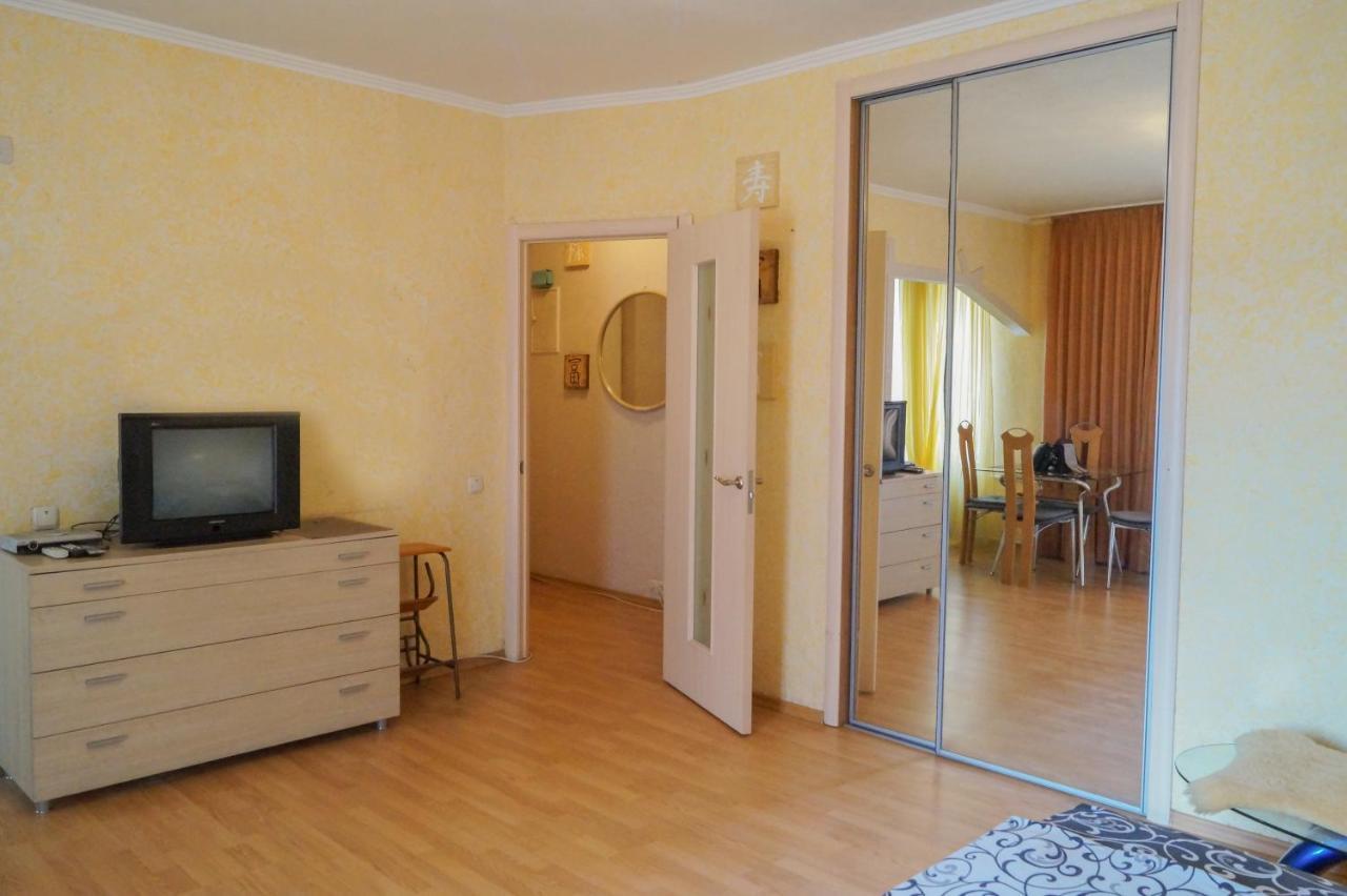 Apartment Triokhsviatytelskaya Street 3 كييف المظهر الخارجي الصورة